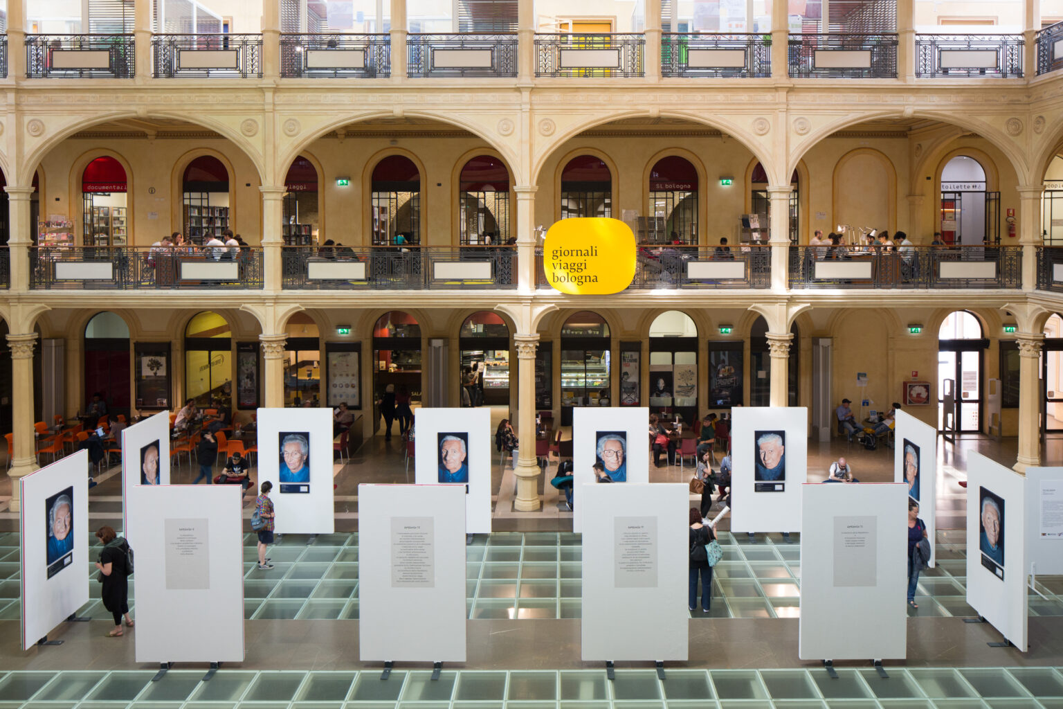 230418  BOLOGNA ISTALLAZIONE MOSTRA CIò CHE RESIATE DI ANTONELLA CINELLI .Foto di A.RUGGERI